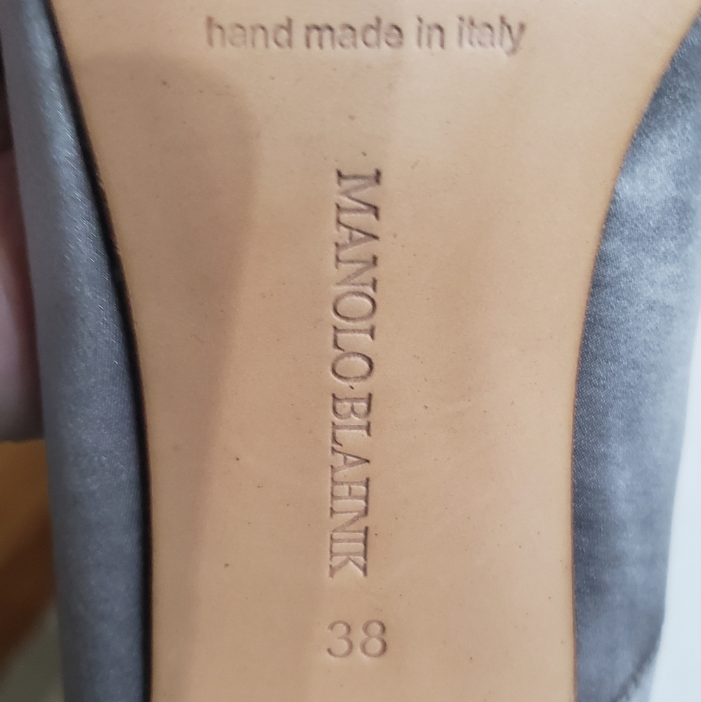 Manolo Blahnik Hangisi Grey Satin - Picture 10 of 13